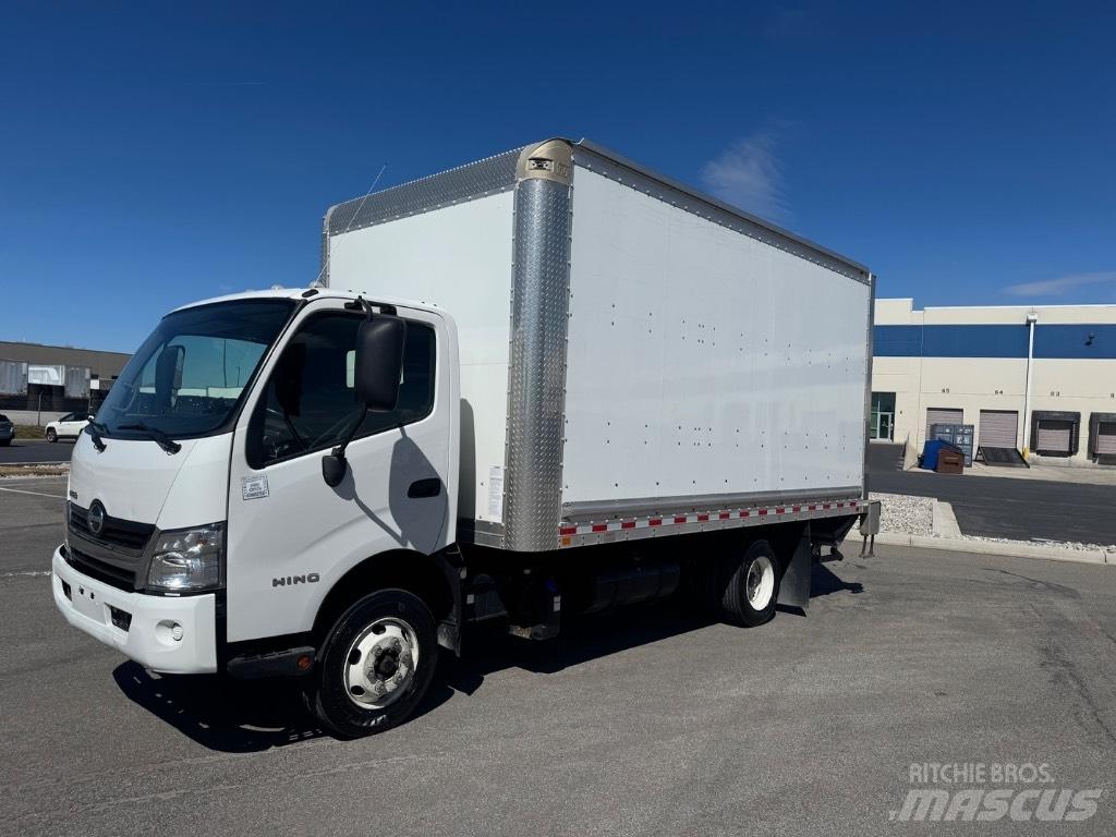 Hino 155 Dobozos teherautók