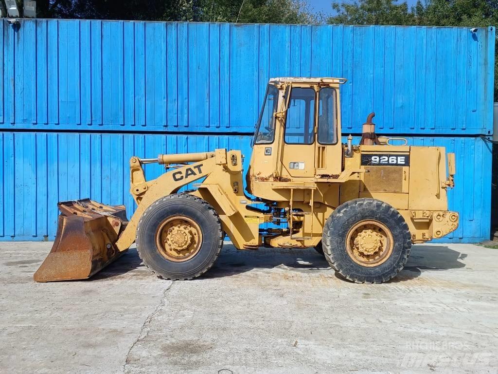 CAT 926 E Gumikerekes homlokrakodók