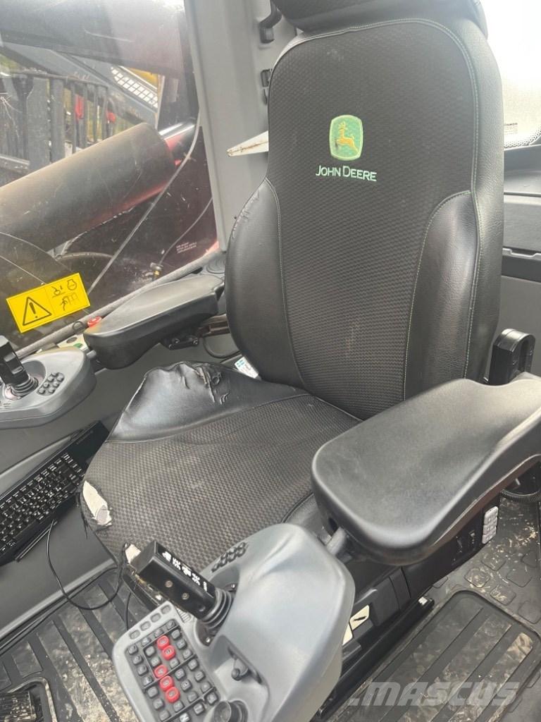 Komatsu XH901-5 Betakarítók