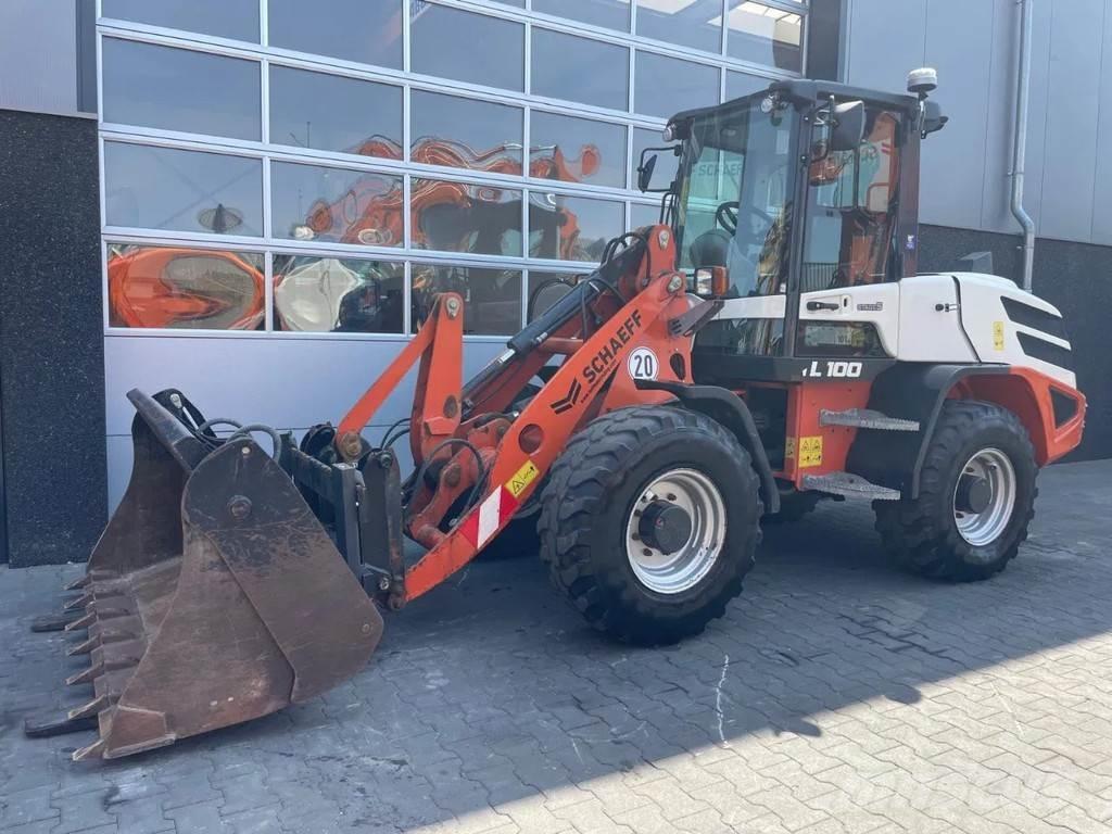 Schaeff TL100 Gumikerekes homlokrakodók