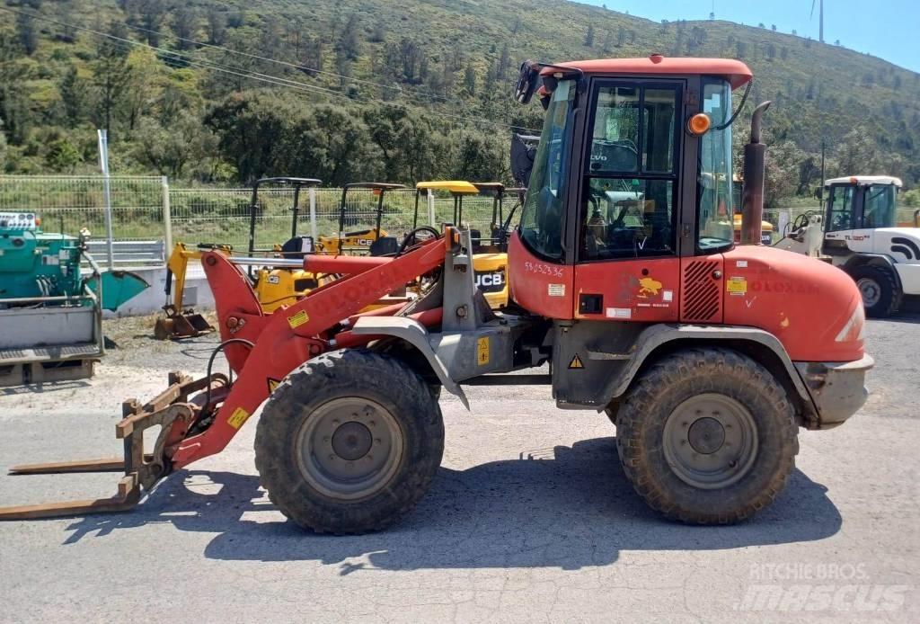 Volvo L 30 B Gumikerekes homlokrakodók