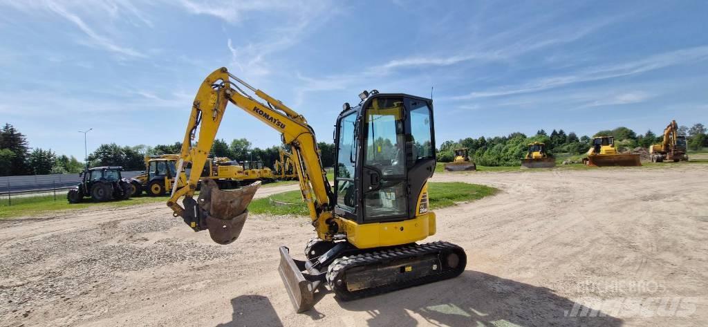 Komatsu PC 26 MR Mini kotrók < 7t