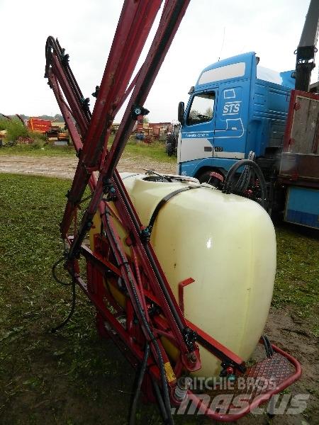 Hardi 900 Vontatott trágyaszórók