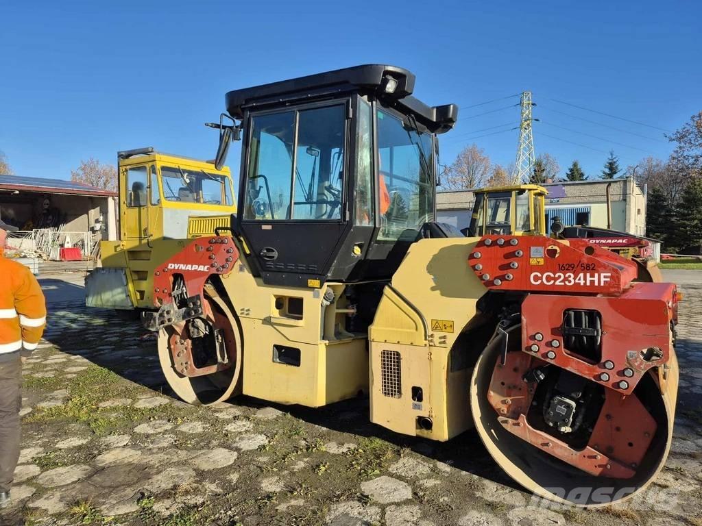 Dynapac CC 234 HF Ikerdobos hengerek