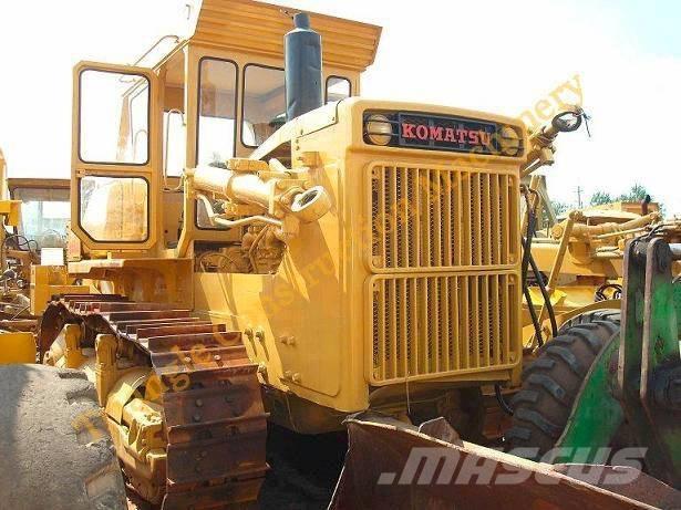 Komatsu D 155 A-1 lánctalpas dózerek