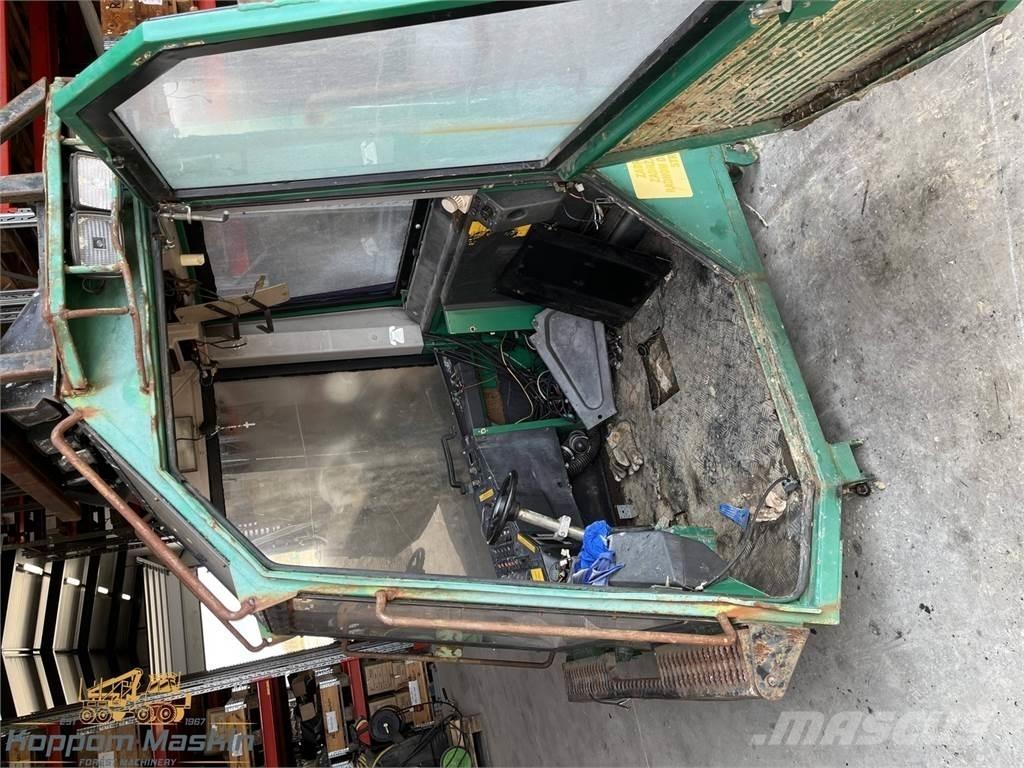 Timberjack 1270 Vezetőfülke és belső tartozékok