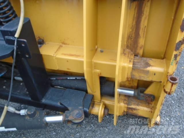 CAT 924 H Gumikerekes homlokrakodók