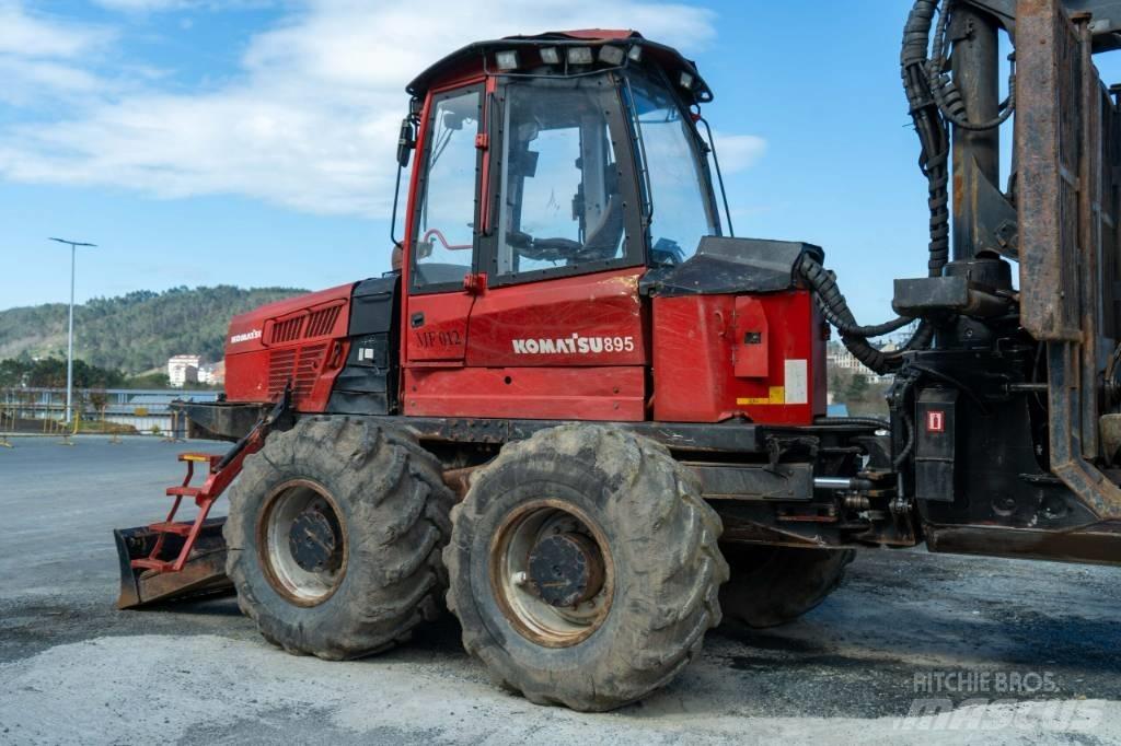 Komatsu 895.1 - 8WD Kihordók