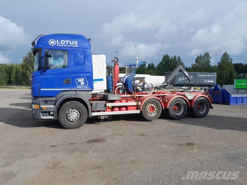 Scania R 560 8x4 Nyergesvontatók