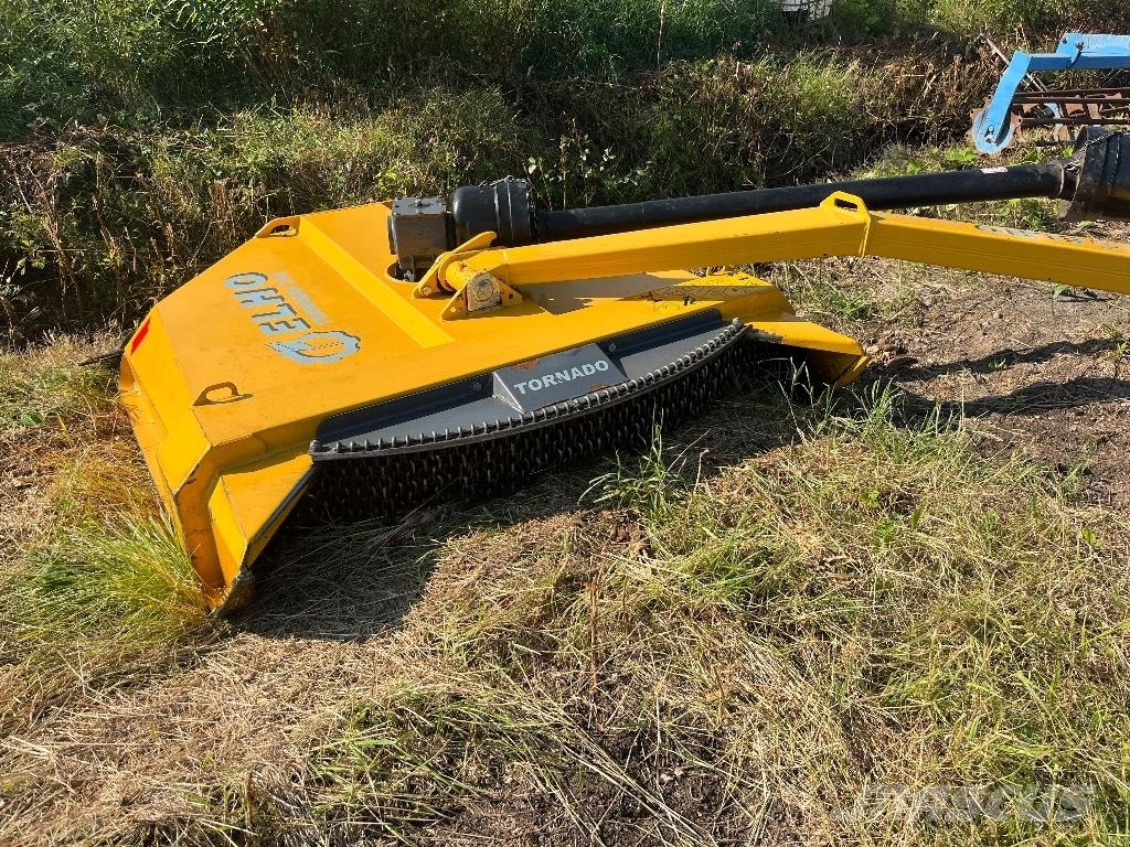 Elho Tornado 330 Szárzúzók és fűkaszák
