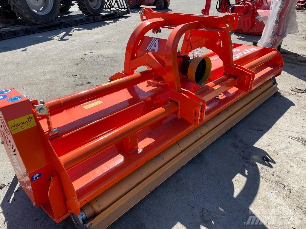 Agrimaster RV 320 Szárzúzók és fűkaszák