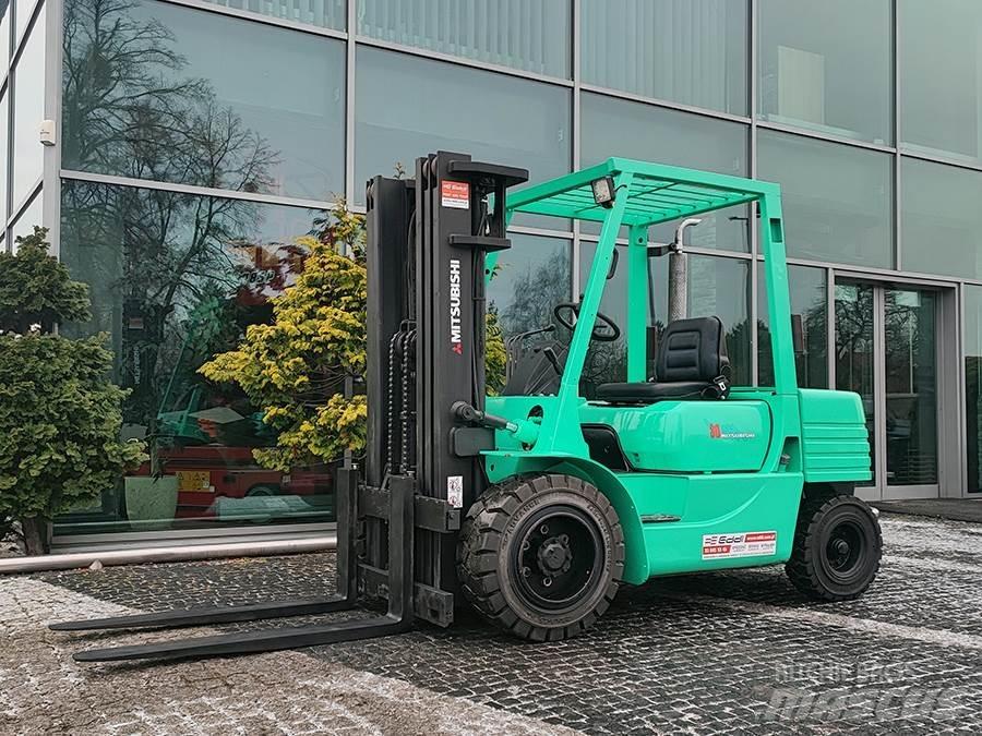 Mitsubishi DP30 Dízel targoncák