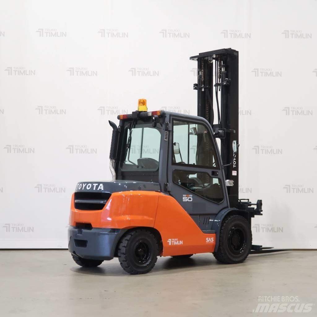 Toyota 40-8FD50N Dízel targoncák