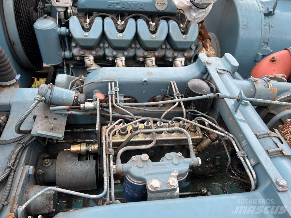 Scania DS14 Motorok