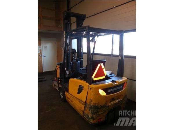 Jungheinrich EFG216K Elektromos targoncák