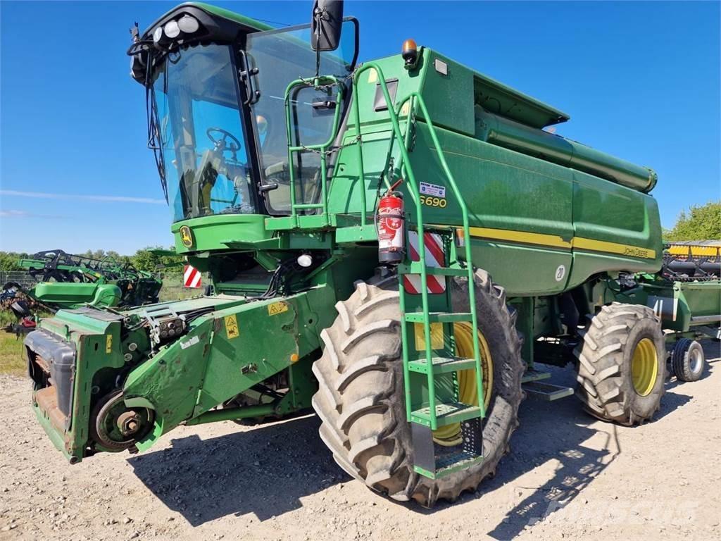 John Deere S690 Kombájnok