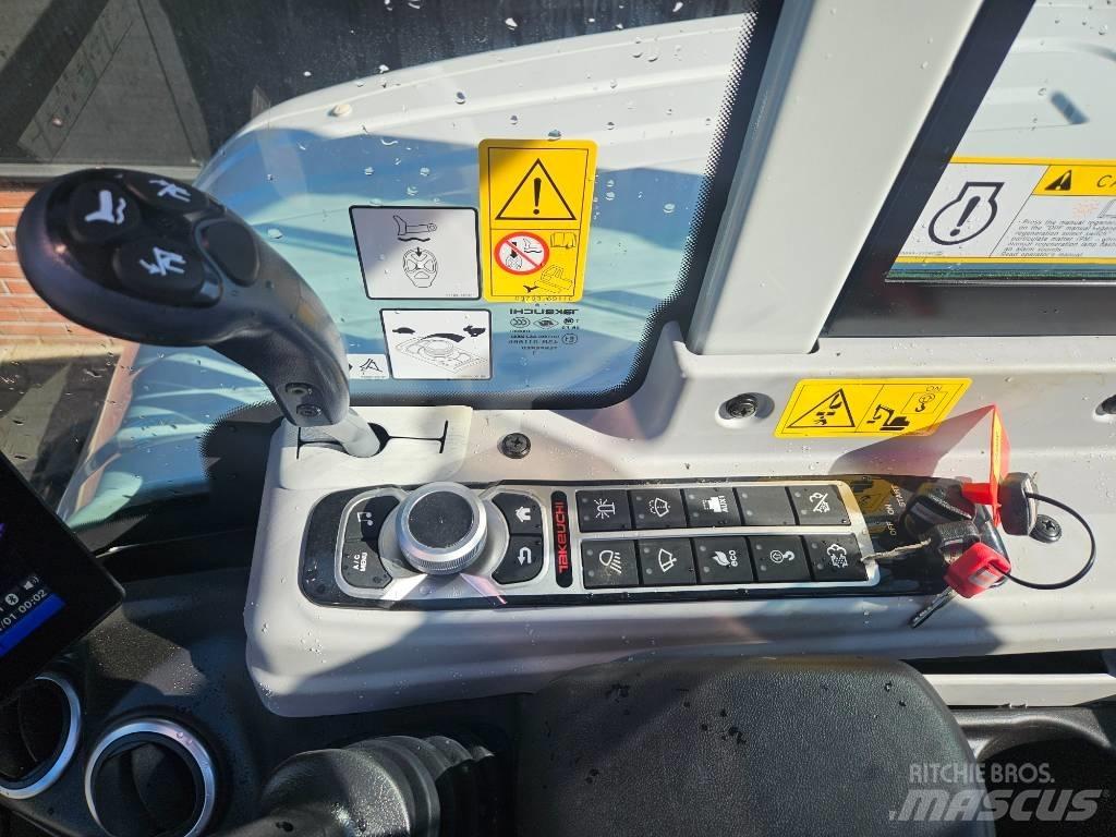 Takeuchi TB350R Demo Mini kotrók < 7t
