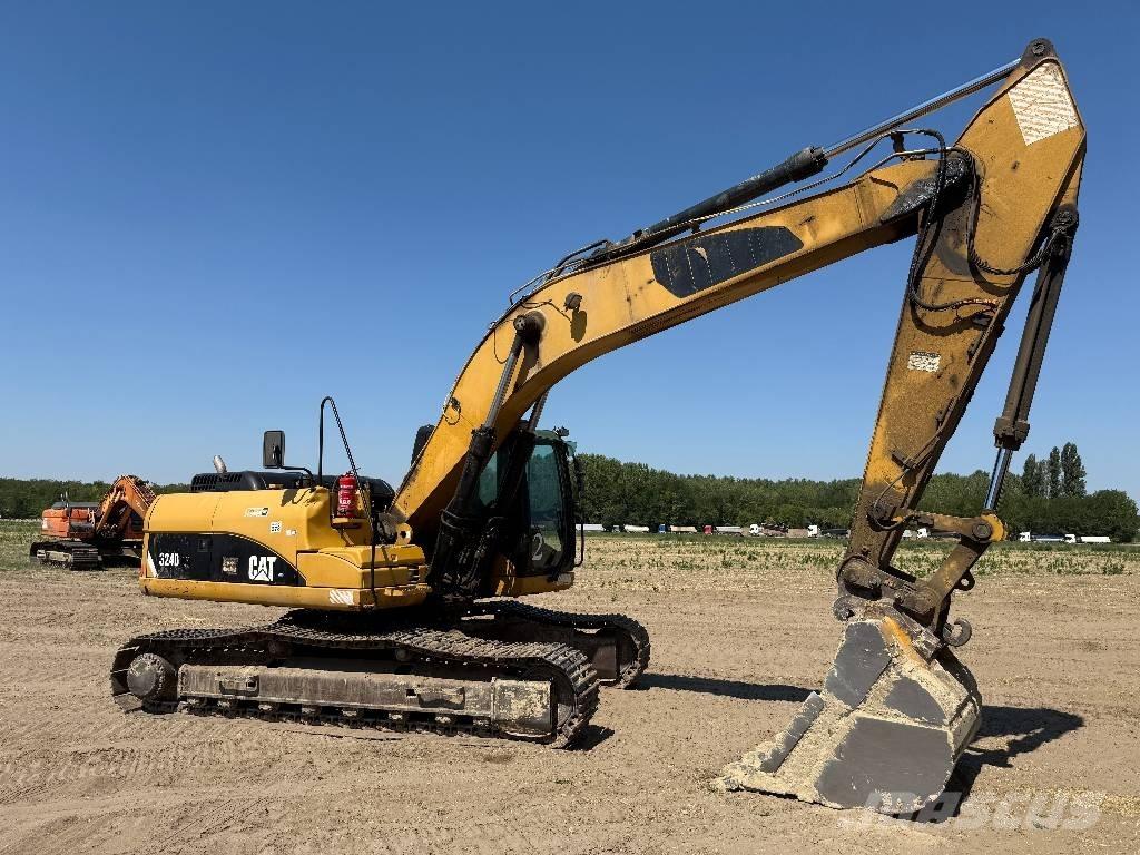CAT 324 D Lánctalpas kotrók