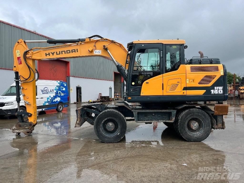 Hyundai HW140 Gumikerekes kotrók