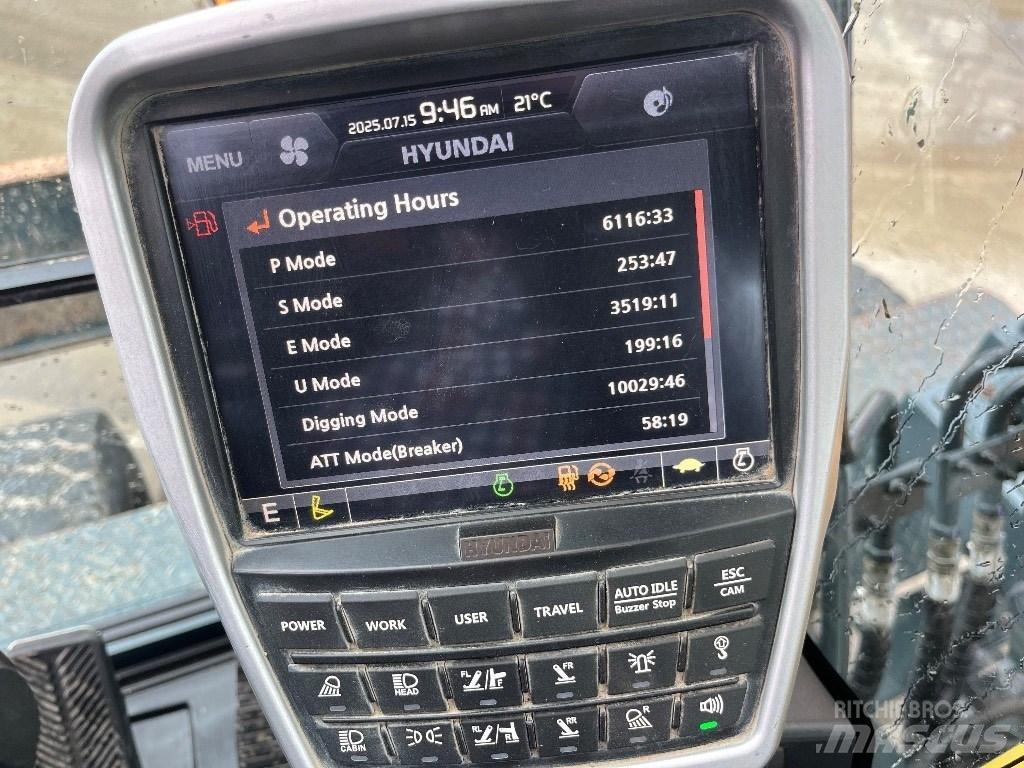 Hyundai HW140 Gumikerekes kotrók