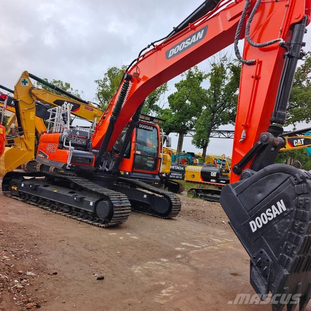 Doosan DX 300LC-9C Lánctalpas kotrók