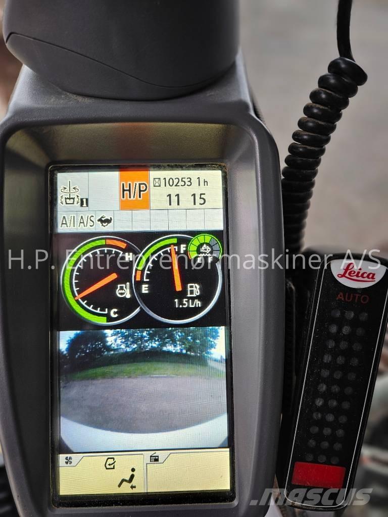 Hitachi ZX300LC-6 Lánctalpas kotrók