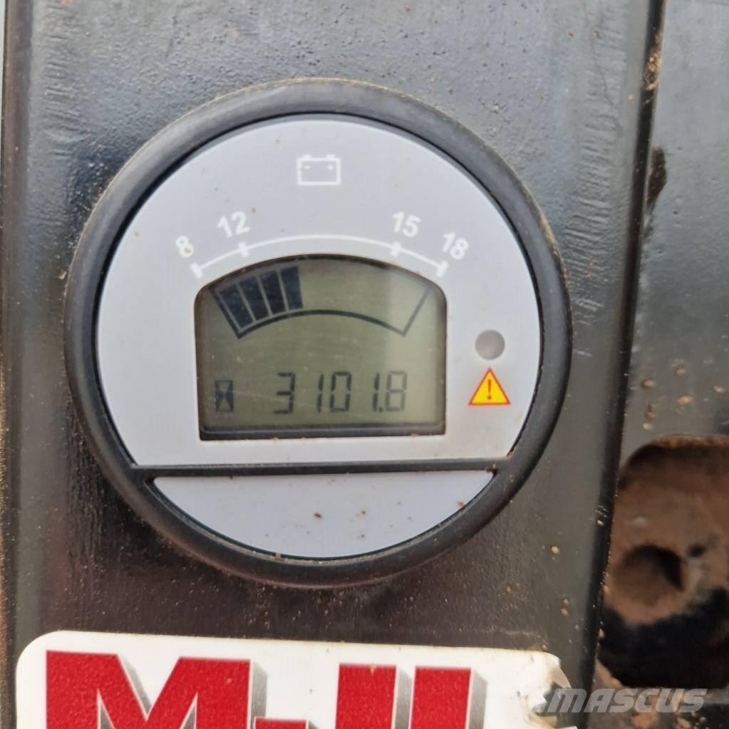 Thwaites MACH 690 Mezei dömperek