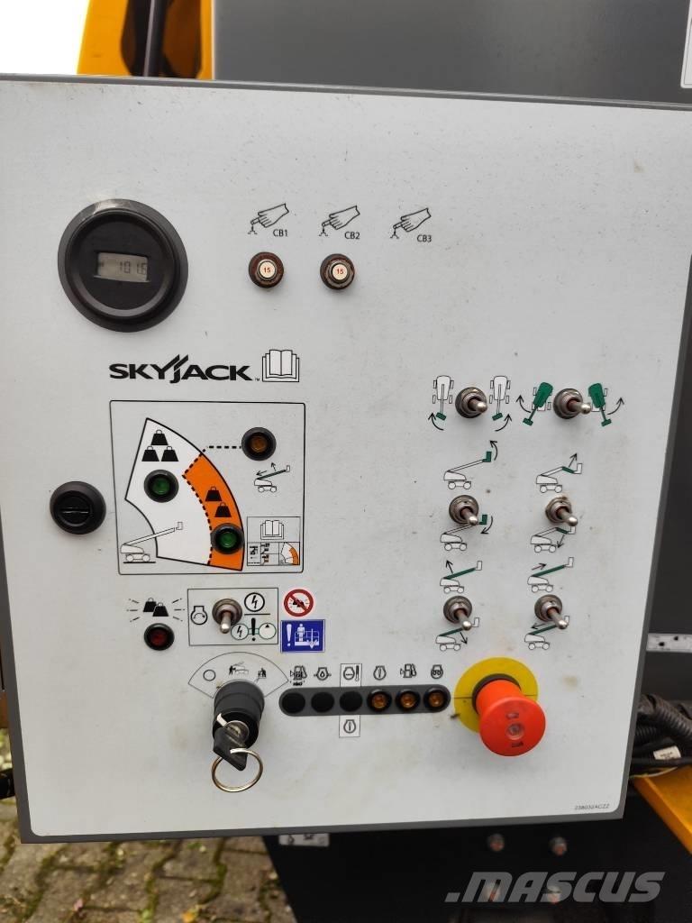 SkyJack SJ 45 T+ Teleszkópos emelők