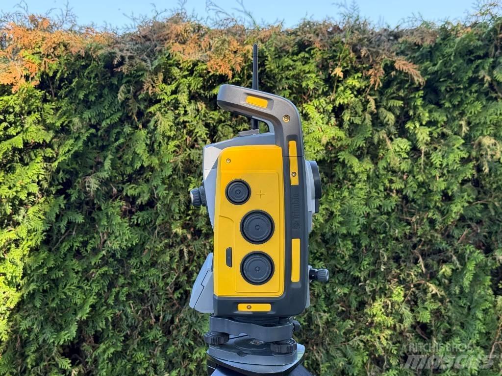 Trimble RTS573 Műszerek, mérő és automatizáló berendezések