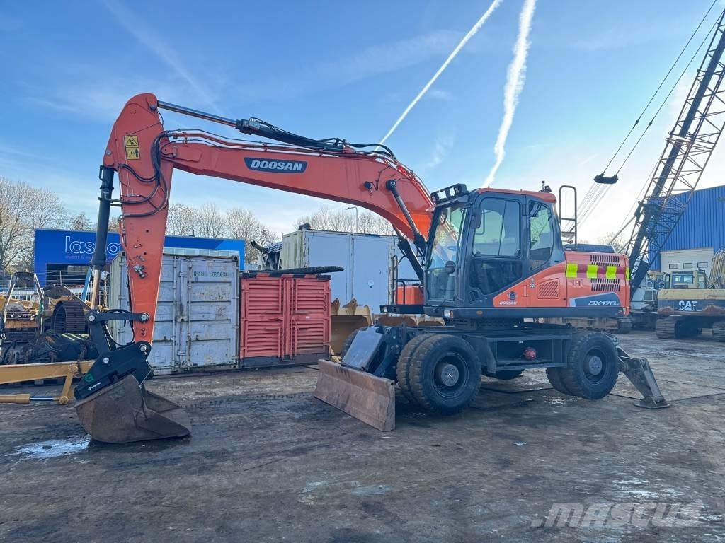 Doosan DX 170 W - 5 Gumikerekes kotrók