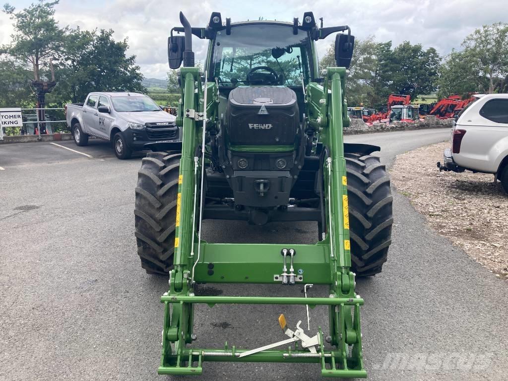 Fendt 211 Traktorok