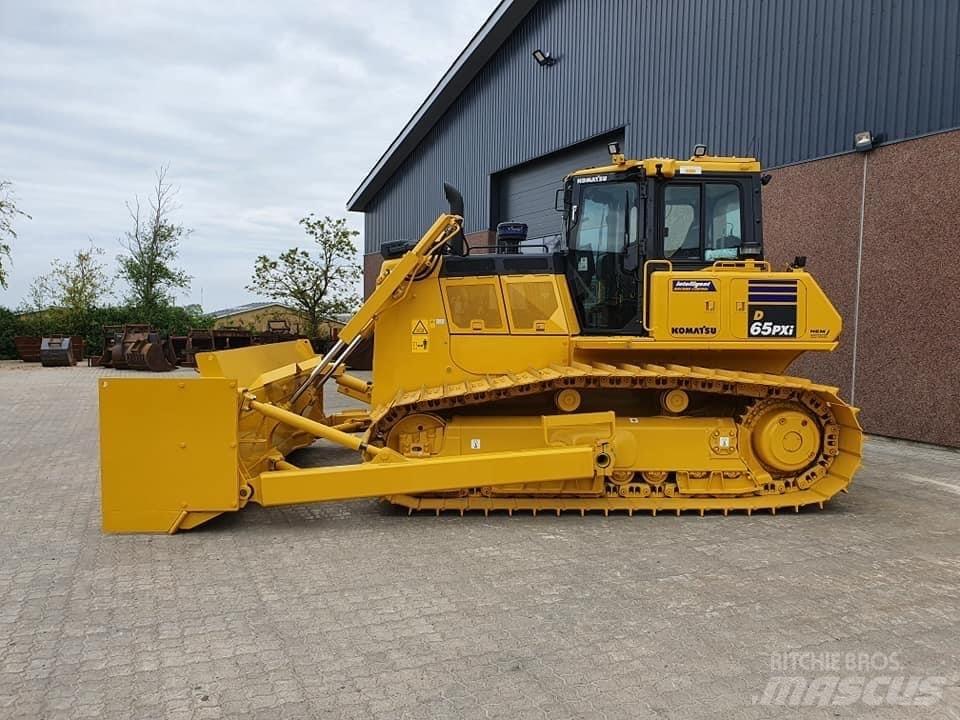 Komatsu D 65 PX-17 lánctalpas dózerek