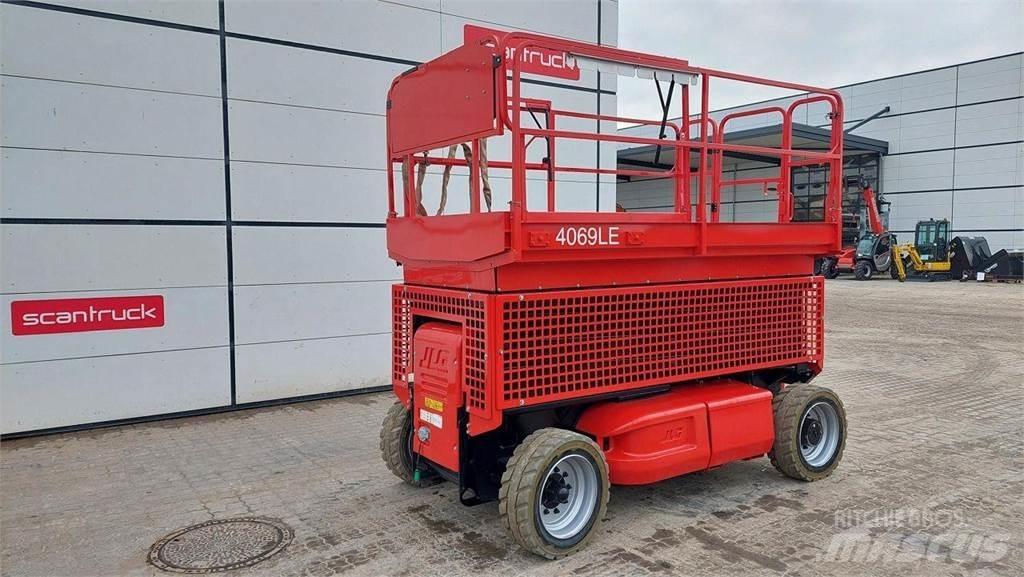 JLG 4069LE Ollós emelők