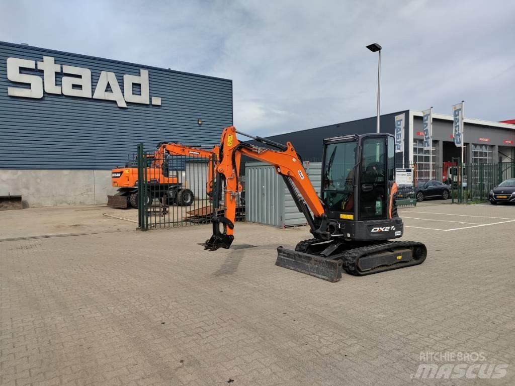 Develon DX27-5 Mini kotrók < 7t