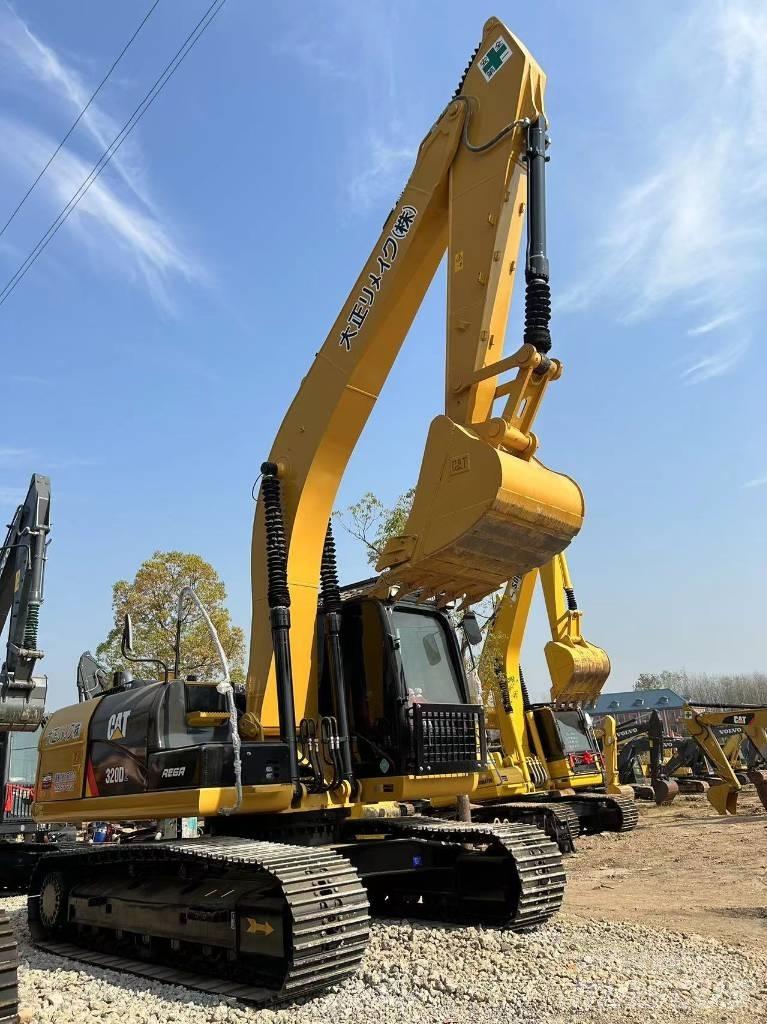 CAT 320D2 Közepes (midi) kotrók 7 t - 12 t