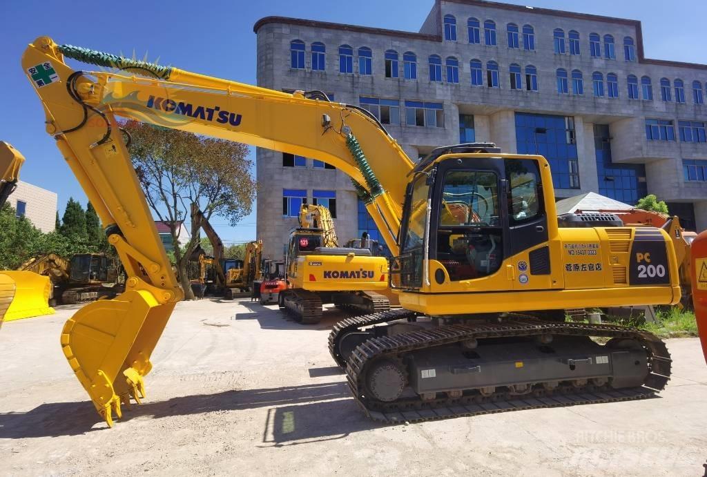 Komatsu PC 200-8 Lánctalpas kotrók