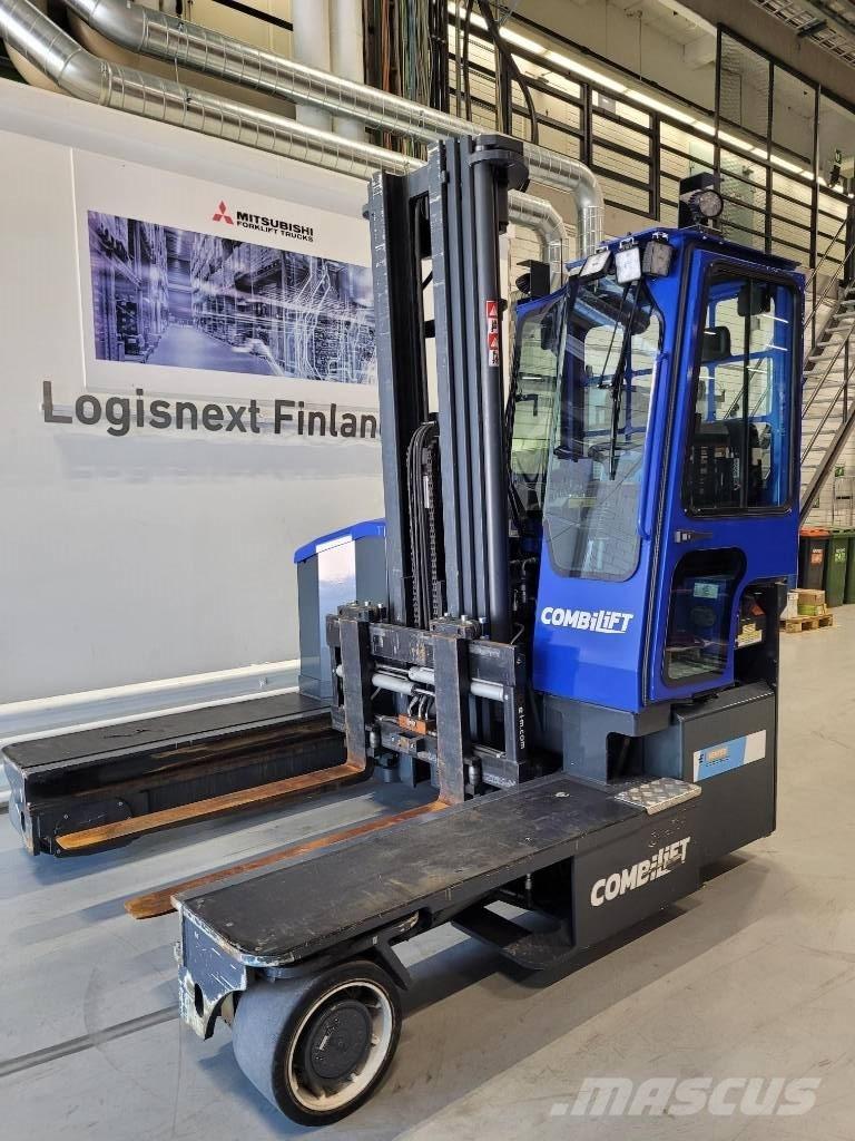 Combilift C4500 ET Tolóoszlopos négyutas targonca