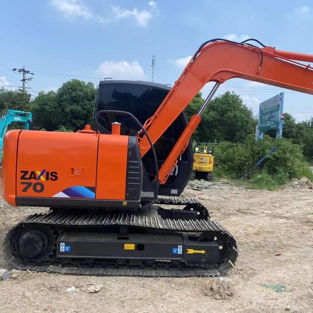 Hitachi ZX 70 Lánctalpas kotrók