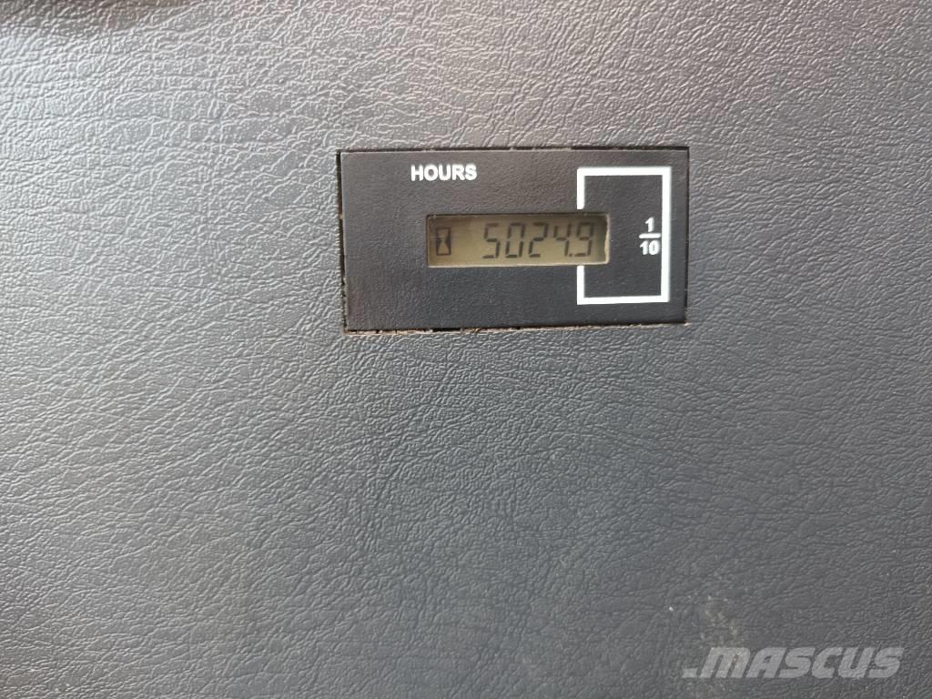 Hyundai HX 235 LCR Lánctalpas kotrók