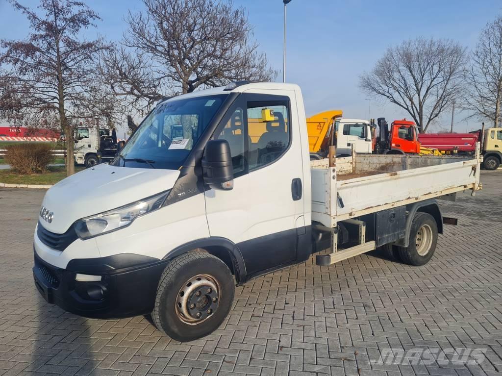 Iveco 70C 18 Billenős furgonok