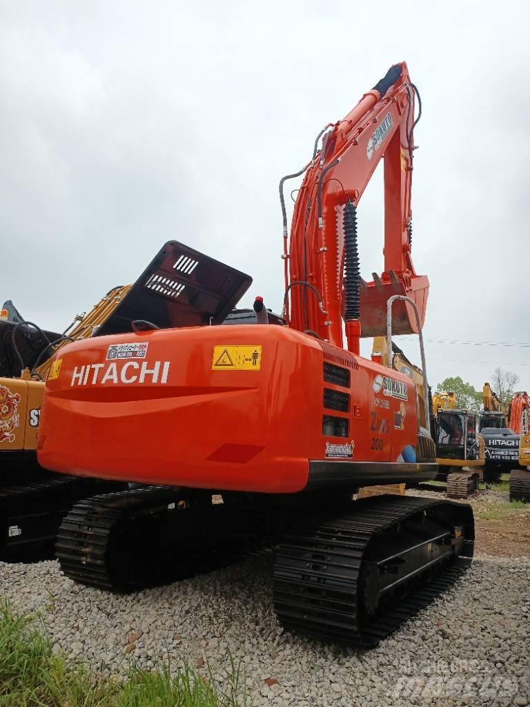Hitachi ZX 200-3 Lánctalpas kotrók