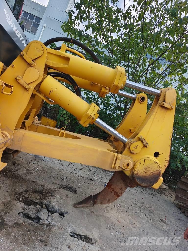 Shantui SD 32 lánctalpas dózerek