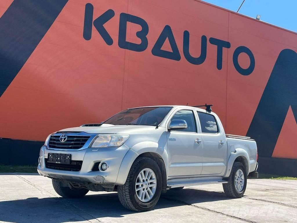 Toyota Hilux 4x4 Kistehergépjárművek