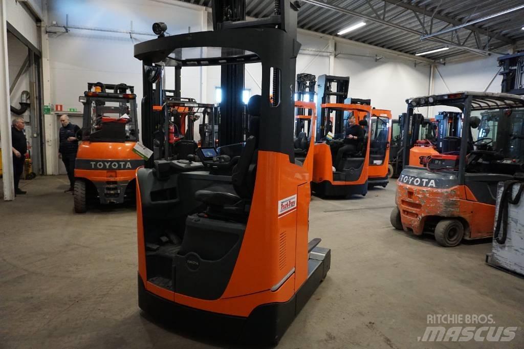Toyota RRE140HE Tolóoszlopos targonca