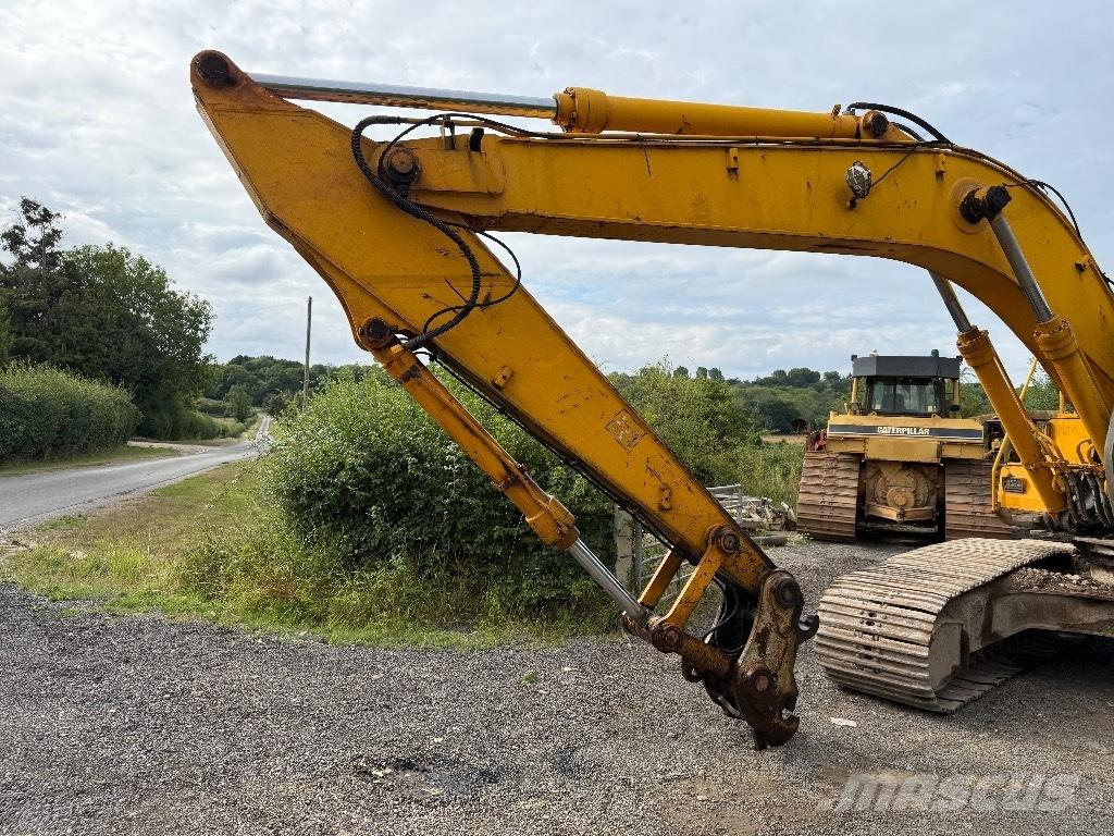 JCB JS 240 LC Lánctalpas kotrók