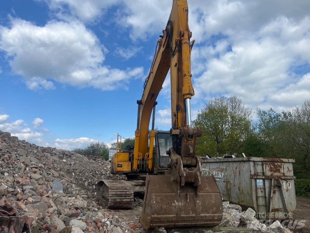 JCB JS 240 LC Lánctalpas kotrók