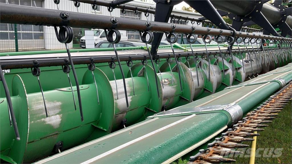 John Deere S680 Kombájnok