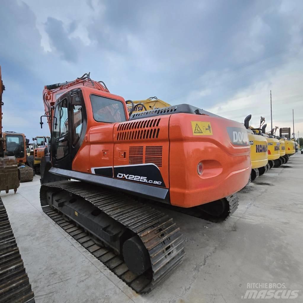 Doosan DX 225 LC Mini kotrók < 7t