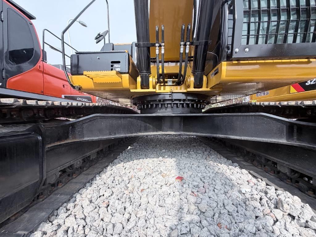 CAT 330D2L Lánctalpas kotrók