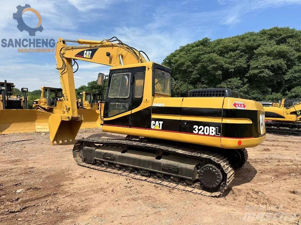 CAT 320 B Lánctalpas kotrók